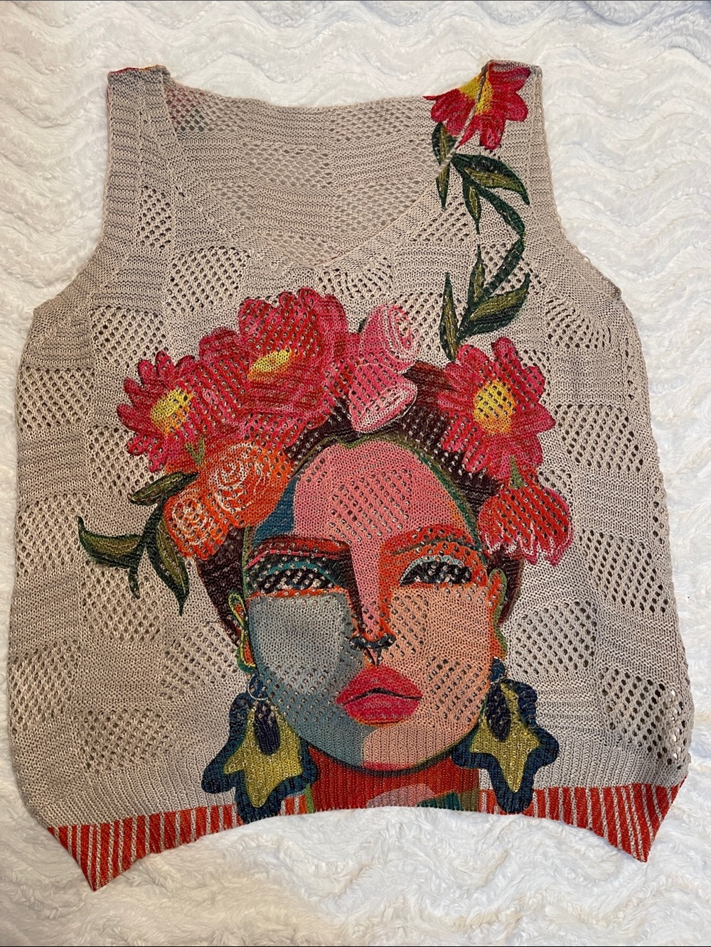 NWOT V-Neck Floral Art Sleeveless Sweater Tank Top - Picture 14 of 16